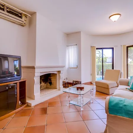 וילה Vila Picapau וילהמורה