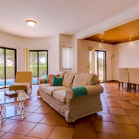 Vila Picapau * וילהמורה